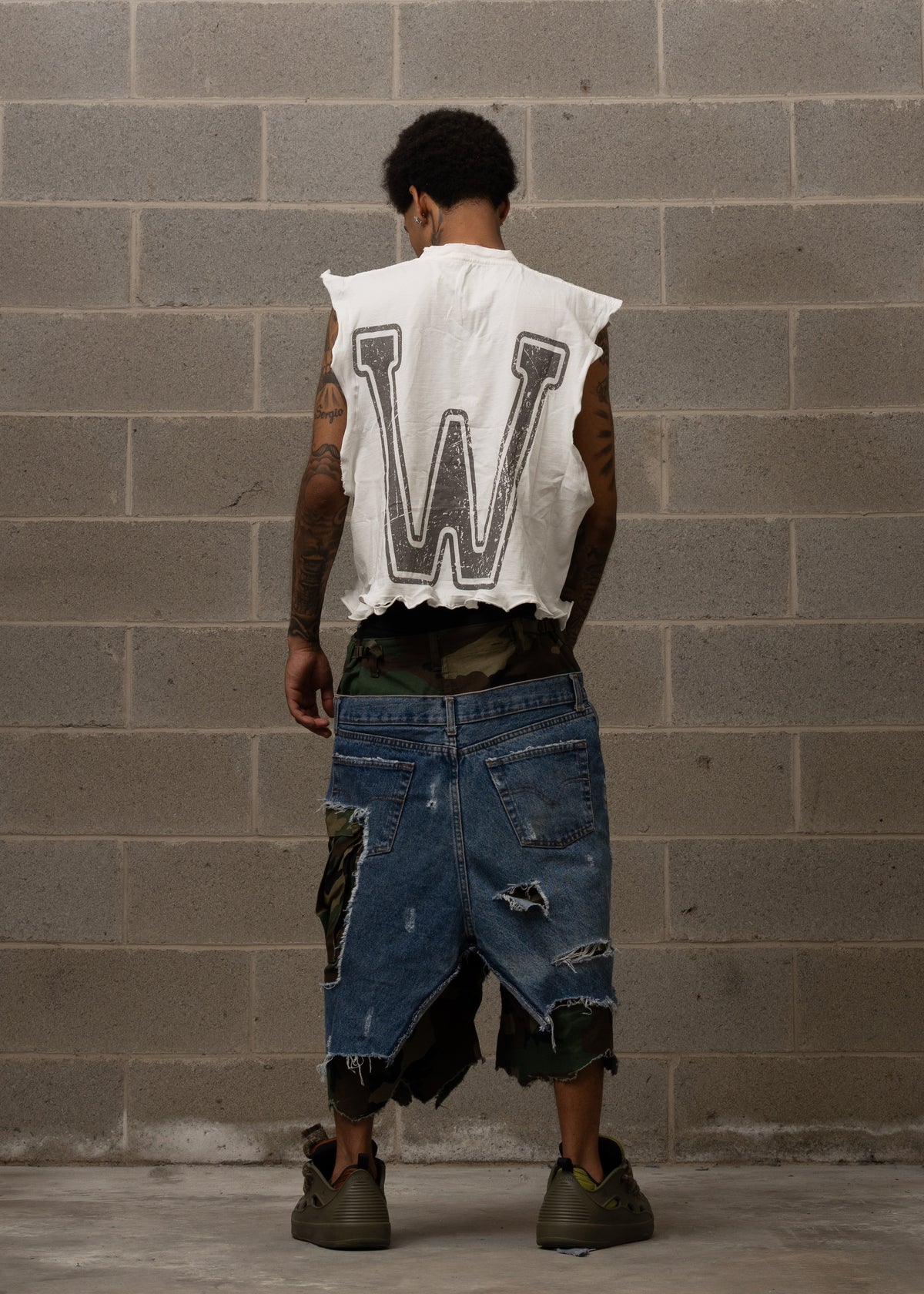 W DISTRESSED TANK TOP