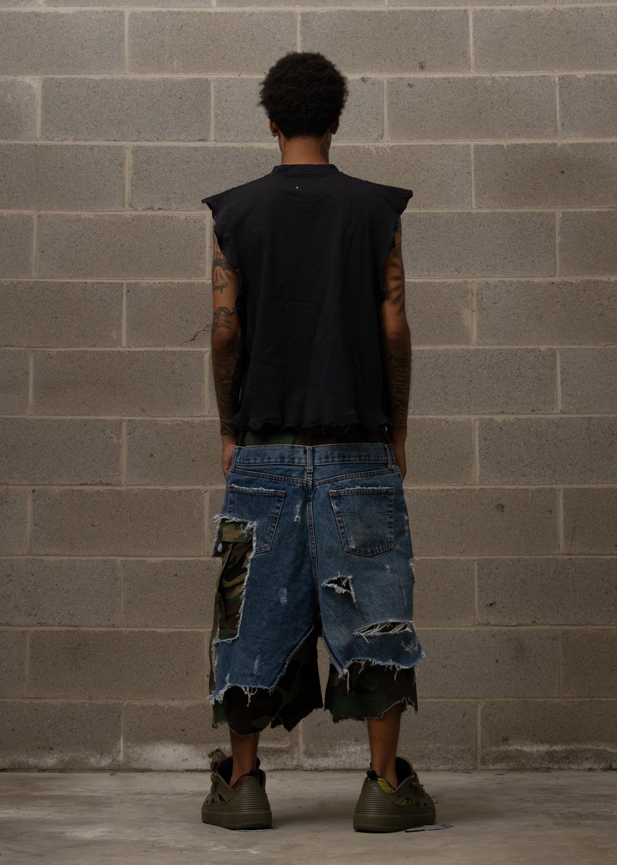 WALLERY STAR DISTRESSED TANK TOP
