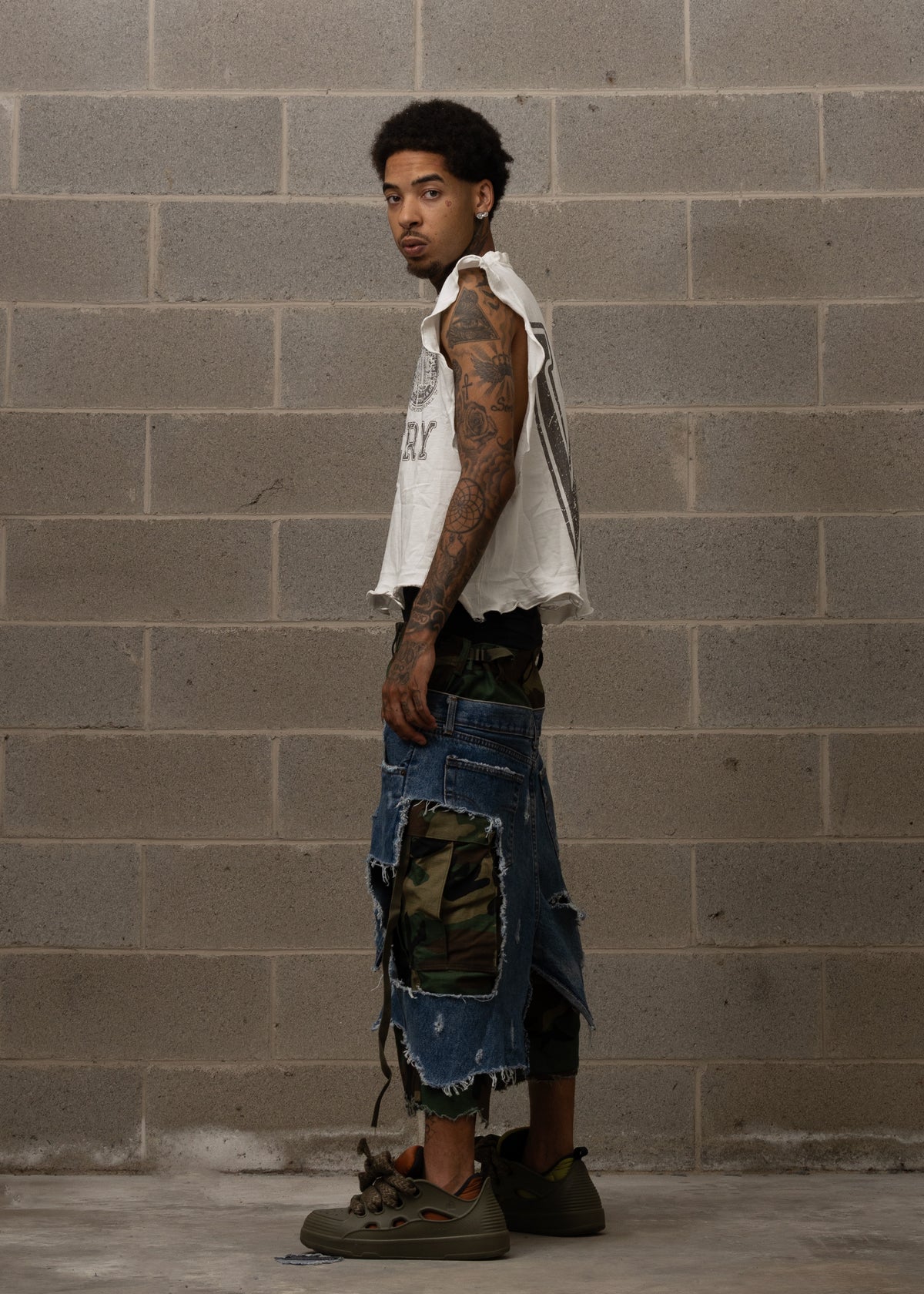 W DISTRESSED TANK TOP